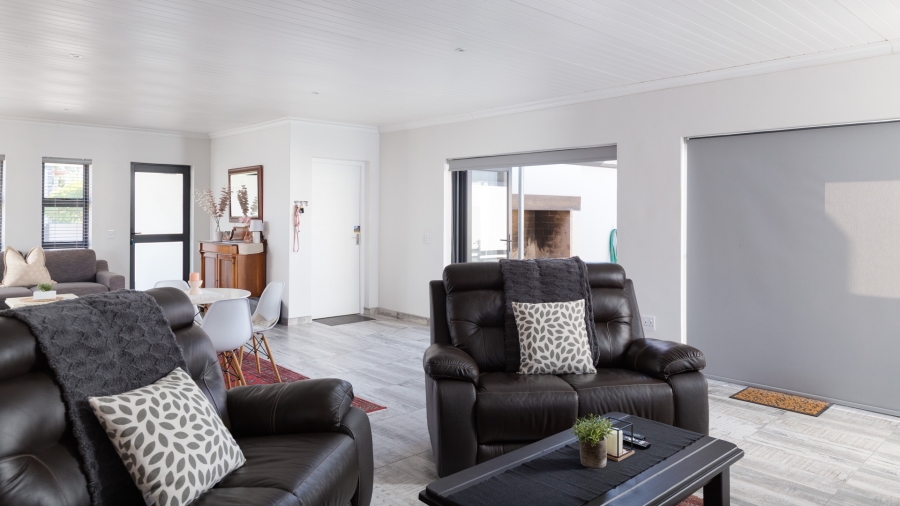 3 Bedroom Property for Sale in Port Owen Western Cape